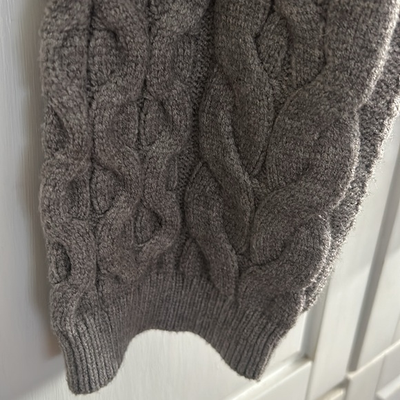 By Anthropologie Cropped Cable-Knit Sweater SZ XS Gray Mock Neck Full Sleeve - Picture 9 of 12